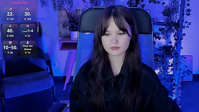 Snapshot of Elainebeness chatting on 03.24.26 Elainebeness online show from 03.24.26