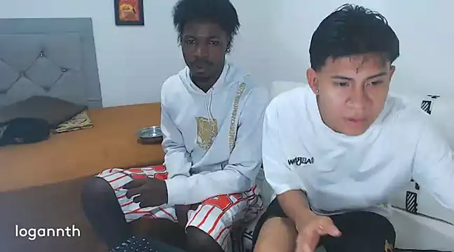 Snapshot of logannth chatting on 12.30.24 logannth online show from 12.30.24