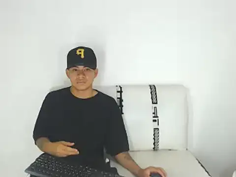 Snapshot of logannth chatting on 02.03.25 logannth online show from 02.03.25