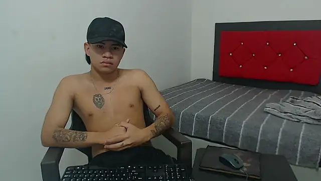 Snapshot of logannth chatting on 01.15.26 logannth online show from 01.15.26