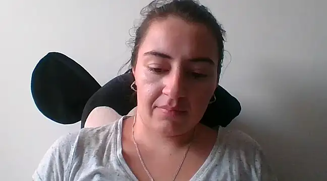 Snapshot of _karlie_kloss_ chatting on 12.04.24 karlie kloss online show from 12.04.24