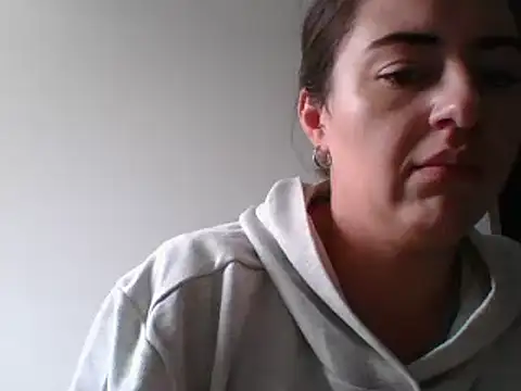 Snapshot of _karlie_kloss_ chatting on 12.26.24 karlie kloss online show from 12.26.24