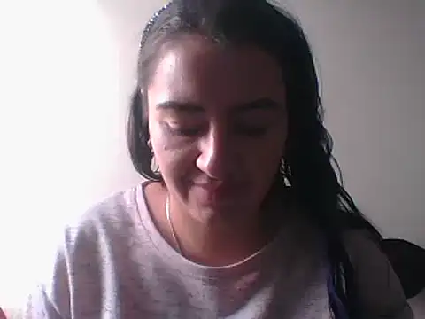 Snapshot of _karlie_kloss_ chatting on 01.11.25 karlie kloss online show from 01.11.25