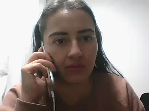 Snapshot of _karlie_kloss_ chatting on 01.14.25 karlie kloss online show from 01.14.25