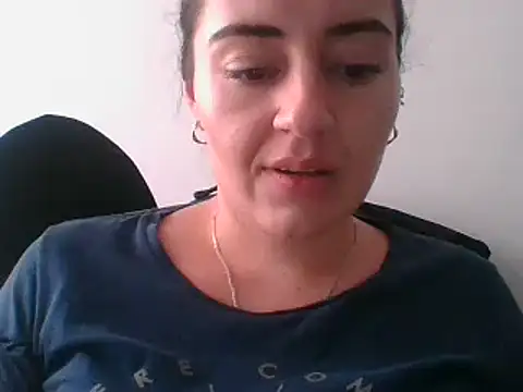 Snapshot of _karlie_kloss_ chatting on 02.09.25 karlie kloss online show from 02.09.25