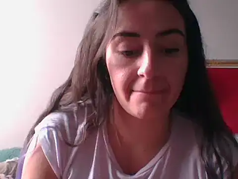 Snapshot of _karlie_kloss_ chatting on 02.15.25 karlie kloss online show from 02.15.25