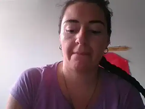 Snapshot of _karlie_kloss_ chatting on 09.10.25 karlie kloss online show from 09.10.25