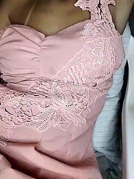 fofinhaa12 online show from 02.13.25