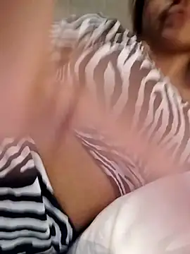 fofinhaa12 online show from 09.18.25