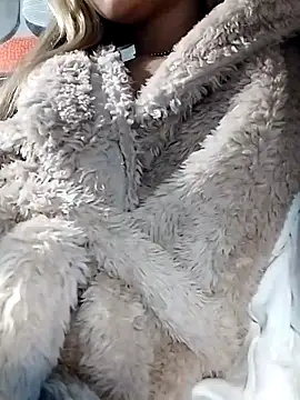 fofinhaa12 online show from 11.27.25