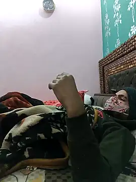 Snapshot of bigtitsqueen chatting on 12.13.24 bigtitsqueen online show from 12.13.24