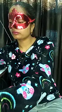 Snapshot of bigtitsqueen chatting on 12.20.24 bigtitsqueen online show from 12.20.24