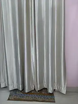 Snapshot of bigtitsqueen chatting on 01.12.25 bigtitsqueen online show from 01.12.25