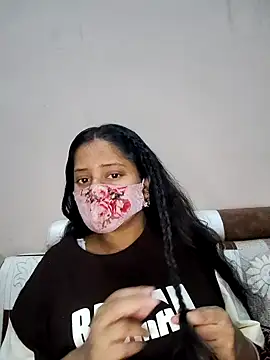 Snapshot of bigtitsqueen chatting on 11.15.25 bigtitsqueen online show from 11.15.25