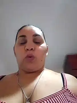 MirandaSoto online show from 02.20.25