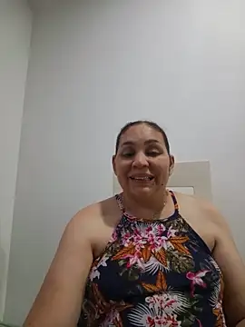 Snapshot of MirandaSoto chatting on 06.17.26 MirandaSoto online show from 06.17.26