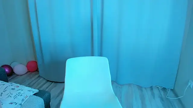 Mimi Mira online show from 07.30.26
