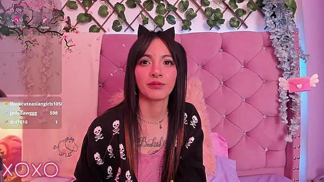 Snapshot of lauren_evans96 chatting on 01.22.25 lauren evans96 online show from 01.22.25