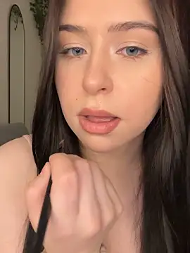  SweetCandyy online show from 11.14.25