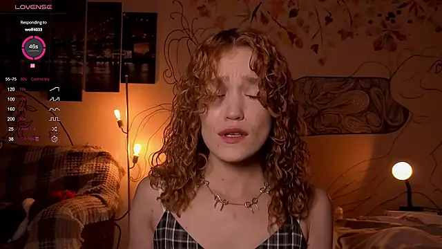 Snapshot of such_juicee chatting on 09.28.25 such juicee online show from 09.28.25