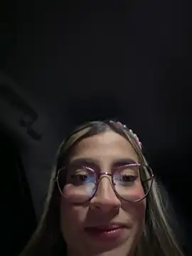 Snapshot of Issabela_G1 chatting on 12.05.24 Issabela G1 online show from 12.05.24