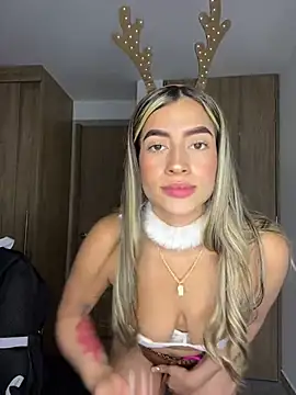 Snapshot of Issabela_G1 chatting on 12.06.24 Issabela G1 online show from 12.06.24