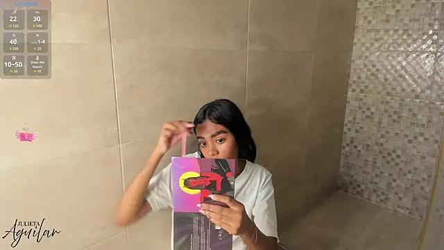 Snapshot of julieta_aguilar1 chatting on 11.29.25 julieta aguilar1 online show from 11.29.25