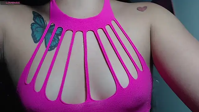 Snapshot of Helen_russo chatting on 12.31.24 Helen russo online show from 12.31.24