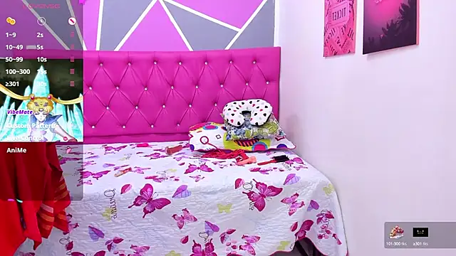 Snapshot of Helen_russo chatting on 02.15.25 Helen russo online show from 02.15.25