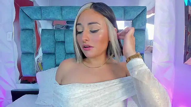 Nanda Vixen online show from 01.30.25