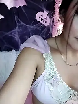 Nanda Vixen online show from 10.15.25