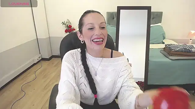 Snapshot of Nami_sunny chatting on 02.09.25 Nami sunny online show from 02.09.25