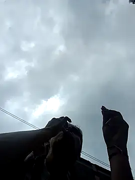 Snapshot of Nami_sunny chatting on 10.05.25 Nami sunny online show from 10.05.25