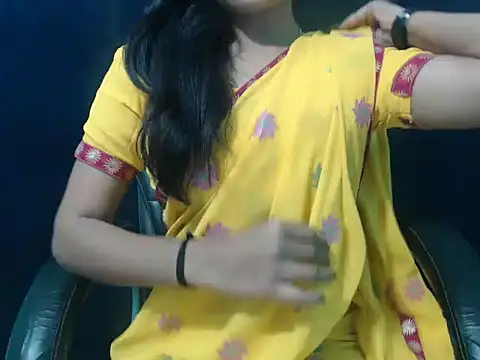 Yashi online show from 12.04.25