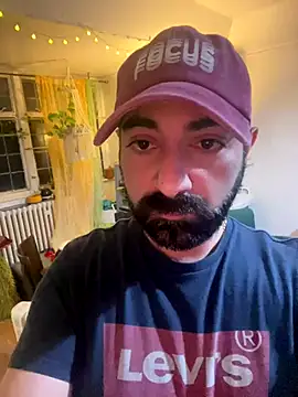 Snapshot of lextalon chatting on 12.04.24 lextalon online show from 12.04.24