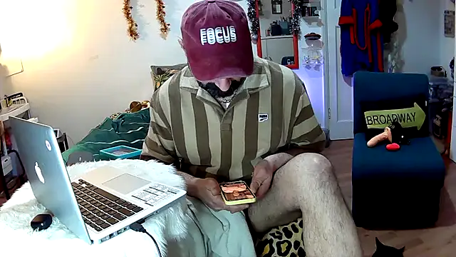 Snapshot of lextalon chatting on 12.23.24 lextalon online show from 12.23.24