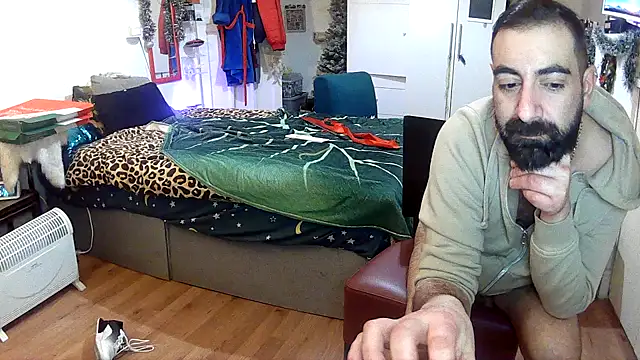 Snapshot of lextalon chatting on 01.01.25 lextalon online show from 01.01.25