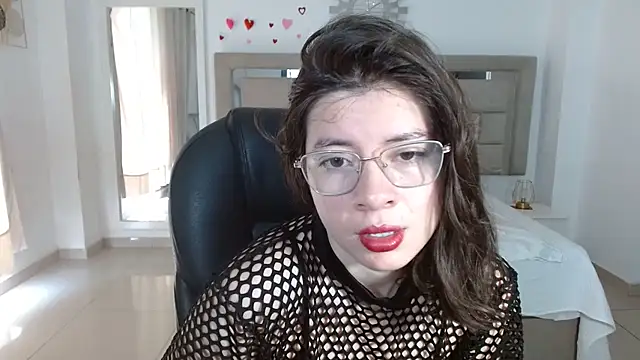 zoecruzz online show from 09.26.25