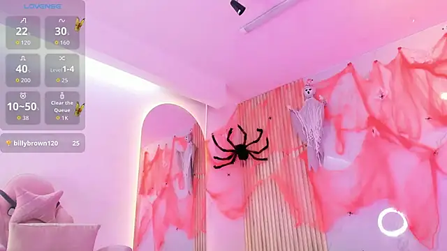 Snapshot of Aria_montgomeri chatting on 10.28.25 Aria montgomeri online show from 10.28.25