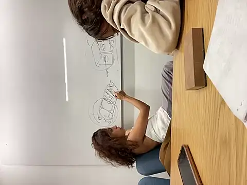 Katee Jones online show from 03.06.25