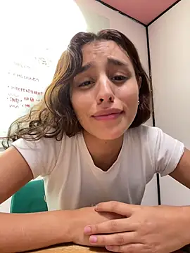 Katee Jones online show from 03.09.25