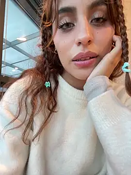 Katee Jones online show from 12.18.25