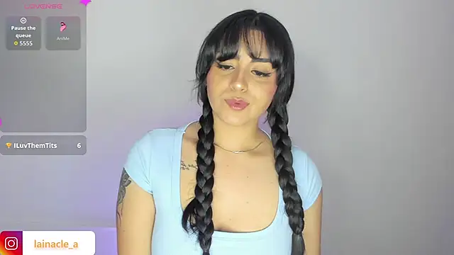 Snapshot of _laina_ chatting on 09.14.25 laina online show from 09.14.25