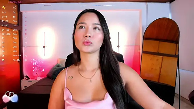 Snapshot of _gaby2 chatting on 01.20.25 gaby2 online show from 01.20.25