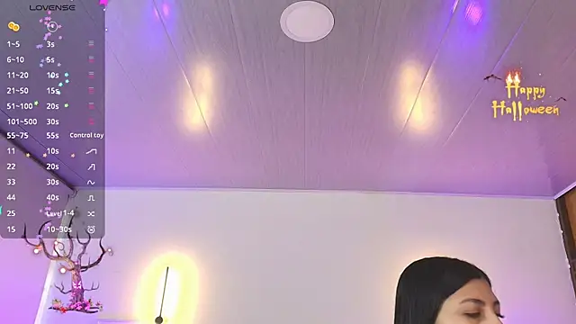 Snapshot of _gaby2 chatting on 10.21.25 gaby2 online show from 10.21.25