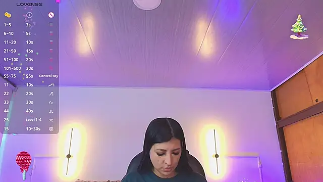 Snapshot of _gaby2 chatting on 11.29.25 gaby2 online show from 11.29.25