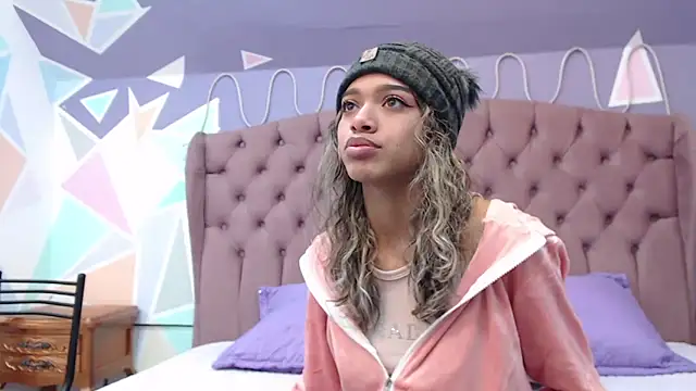 BritneyCollins online show from 02.13.25