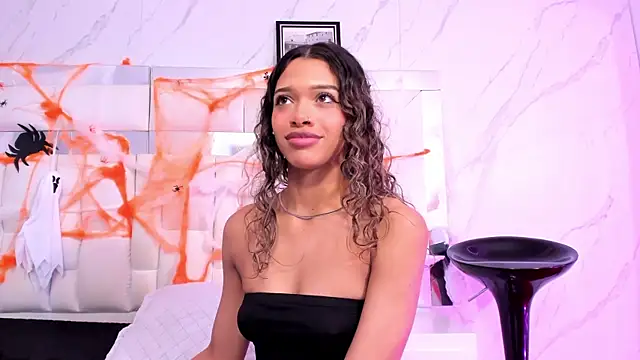 BritneyCollins online show from 10.12.25