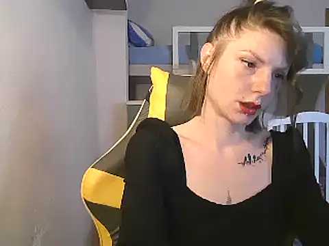 Feli blue online show from 02.18.25