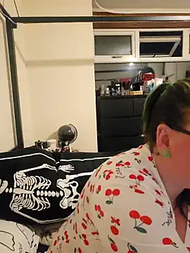 Bunny Cummings online show from 09.14.25